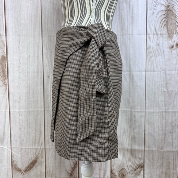 Rachel Zoe Mini Skirt Faux Wrap Side Tie Versatile Chic Subtle Pattern Brown 6 - Picture 2 of 11